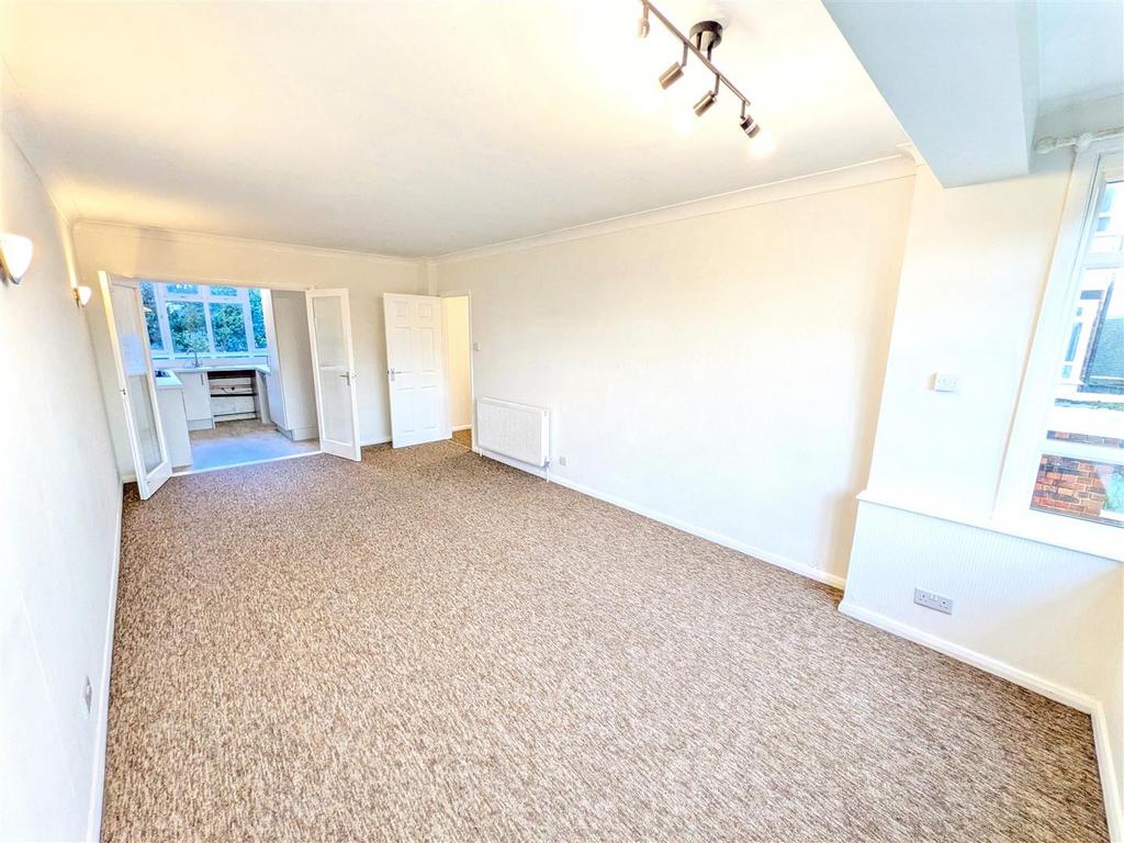 Living room 1 new.jpg