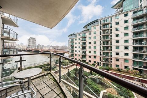 2 bedroom flat for sale, St. George Wharf, London SW8