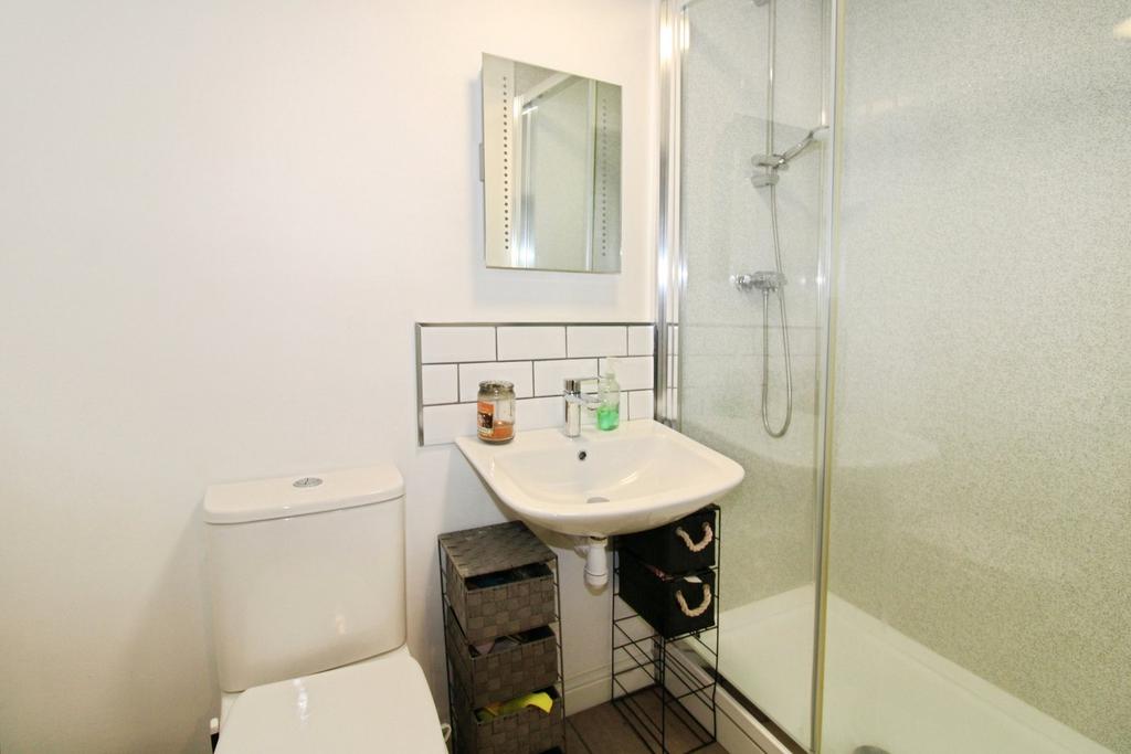 Annexe Shower Room