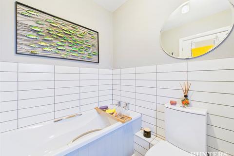 2 bedroom flat for sale, Briton Terrace, Consett, Durham