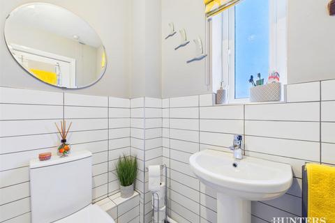 2 bedroom flat for sale, Briton Terrace, Consett, Durham