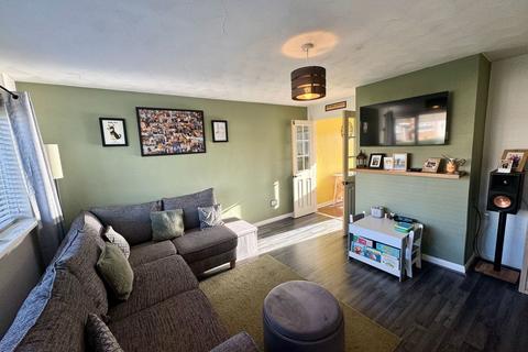 3 bedroom terraced house for sale, Oversetts Court, Swadlincote DE11