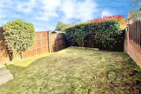 3 bedroom terraced house to rent, Chestnut Crescent, Barnsley S70