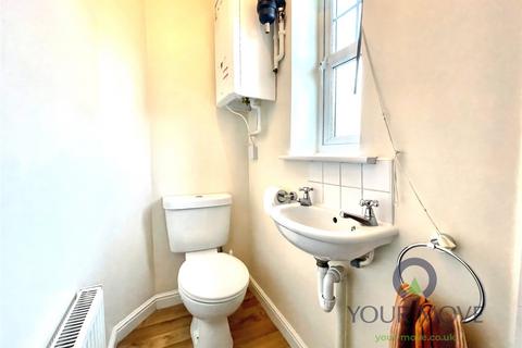 3 bedroom terraced house to rent, Chestnut Crescent, Barnsley S70