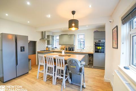 3 bedroom semi-detached house for sale, Strawberry Road, Retford DN22
