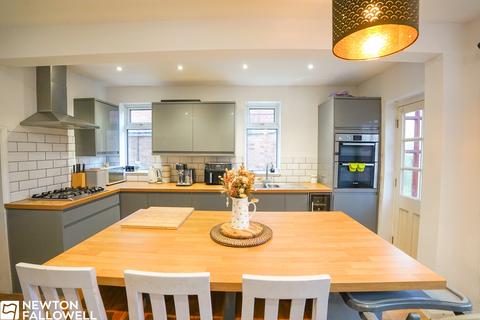 3 bedroom semi-detached house for sale, Strawberry Road, Retford DN22