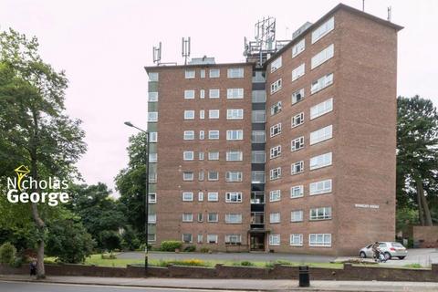 2 bedroom flat to rent - Moseley Court,Wake Green Rd, Moseley B13 9PU