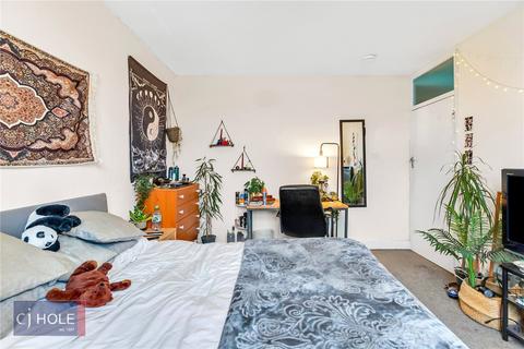 4 bedroom terraced house to rent - Sandling Avenue, Bristol, BS7