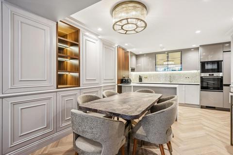 2 bedroom flat to rent, Royal Crescent, London, W11