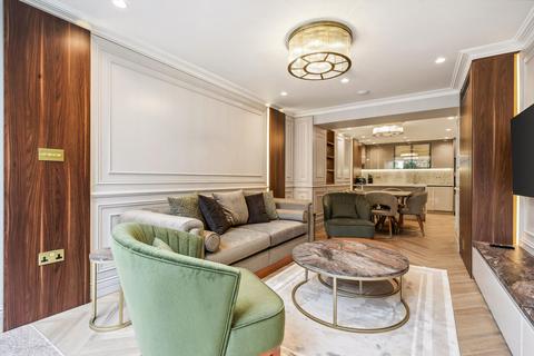 2 bedroom flat to rent, Royal Crescent, London, W11