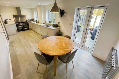 3 bedroom detached house for sale, Ton Tylluan, Bridgend, CF31