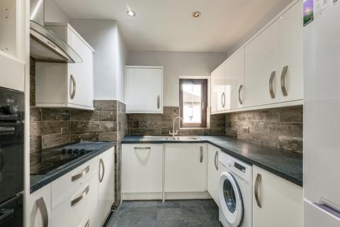 2 bedroom apartment for sale, Westleigh Avenue, Leigh-on-sea, SS9