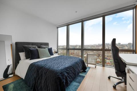 2 bedroom flat to rent, Hertsmere Road, London