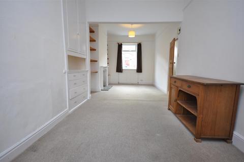 2 bedroom terraced house to rent, Frances Street, York