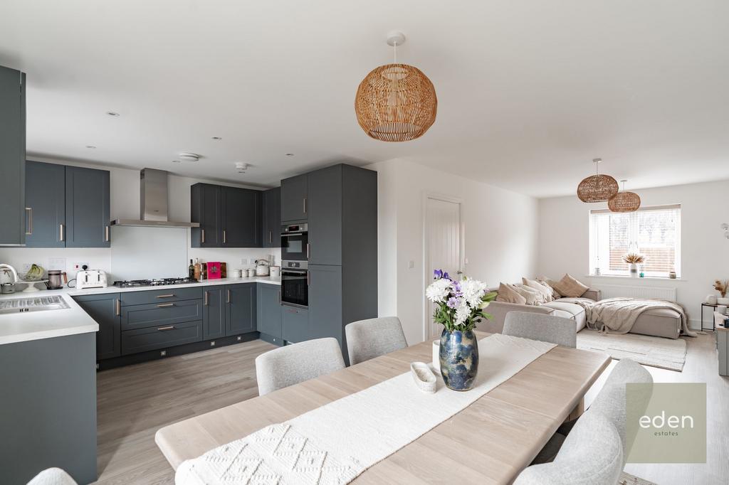 Kitchen / Diner