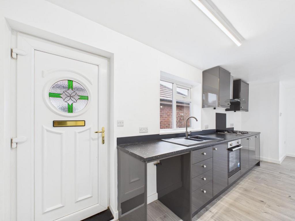 Open-Plan Lounge & Kitchen