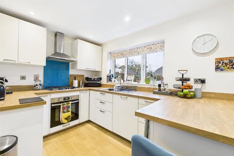 undefined, Purleigh Avenue, Worcester, Worcestershire, WR4