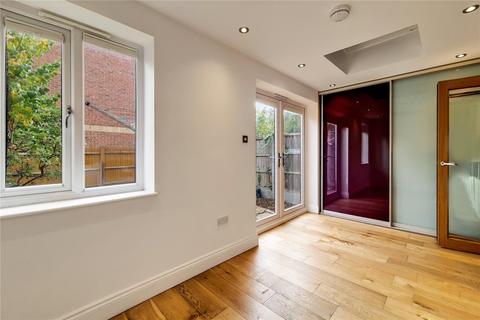 undefined, Telegraph Place, London