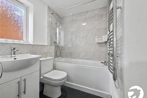 2 bedroom flat to rent, Cook Square, Erith, DA8