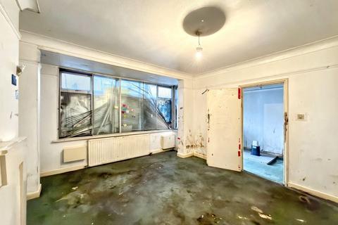 3 bedroom end of terrace house for sale, 498 North Circular Road, Neasden, London, NW10 1SP