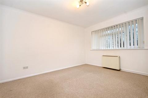 2 bedroom maisonette for sale, Oxendean Gardens, Eastbourne
