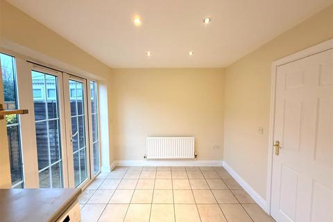 3 bedroom terraced house to rent, Arlington Green, Mill Hill, NW7