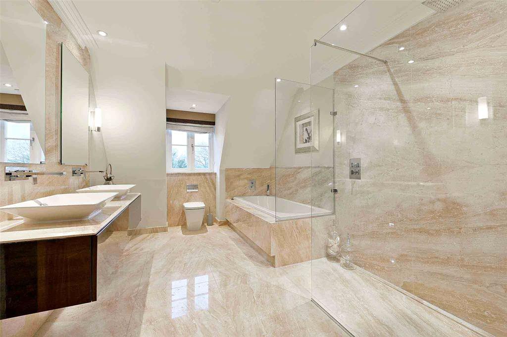 En Suite Bedroom One