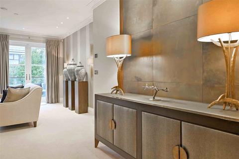 undefined, Kings Road, Windsor, Berkshire, SL4
