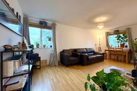 2 bedroom apartment for sale, Deanery Close, London N2