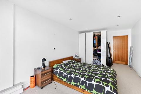 1 bedroom apartment to rent, Western Gateway, London, E16