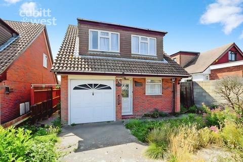 3 bedroom detached bungalow to rent, Vernon Avenue, Brighton, BN2