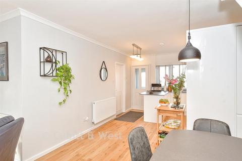 4 bedroom terraced house for sale, Maisemore Gardens, Emsworth, Hampshire