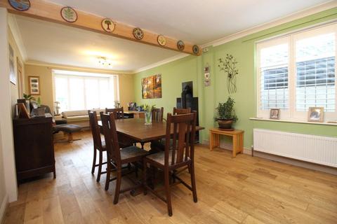 5 bedroom detached house for sale, Heath Road, Hordle, Hampshire, SO41