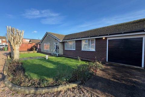 4 bedroom bungalow for sale, Brookside, Hemsworth, Pontefract, West Yorkshire, WF9 4JE