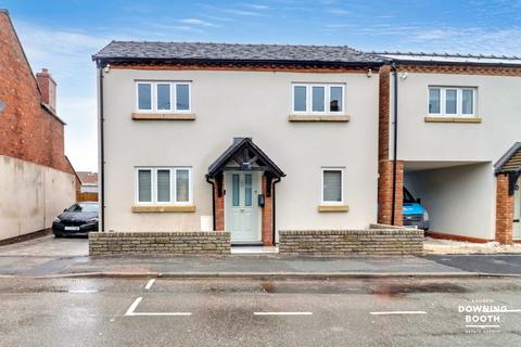 4 bedroom detached house for sale, New Road, Rugeley WS15