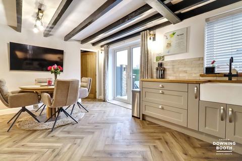 4 bedroom detached house for sale, New Road, Armitage, WS15 4AA - No Upward Chain