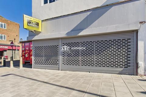 House to rent - Burnt Oak Broadway