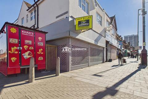 House to rent, Burnt Oak Broadway