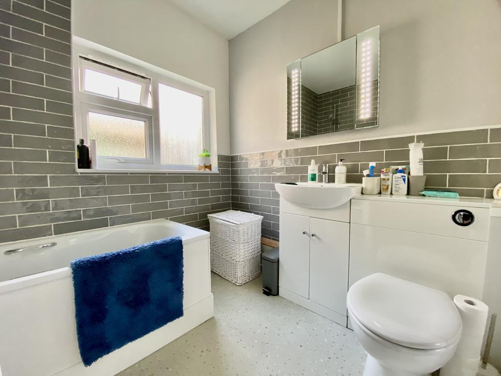 St davids bathroom 2
