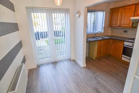 2 bedroom terraced house to rent, Birch Crescent, Newton-Le-Willows, WA12
