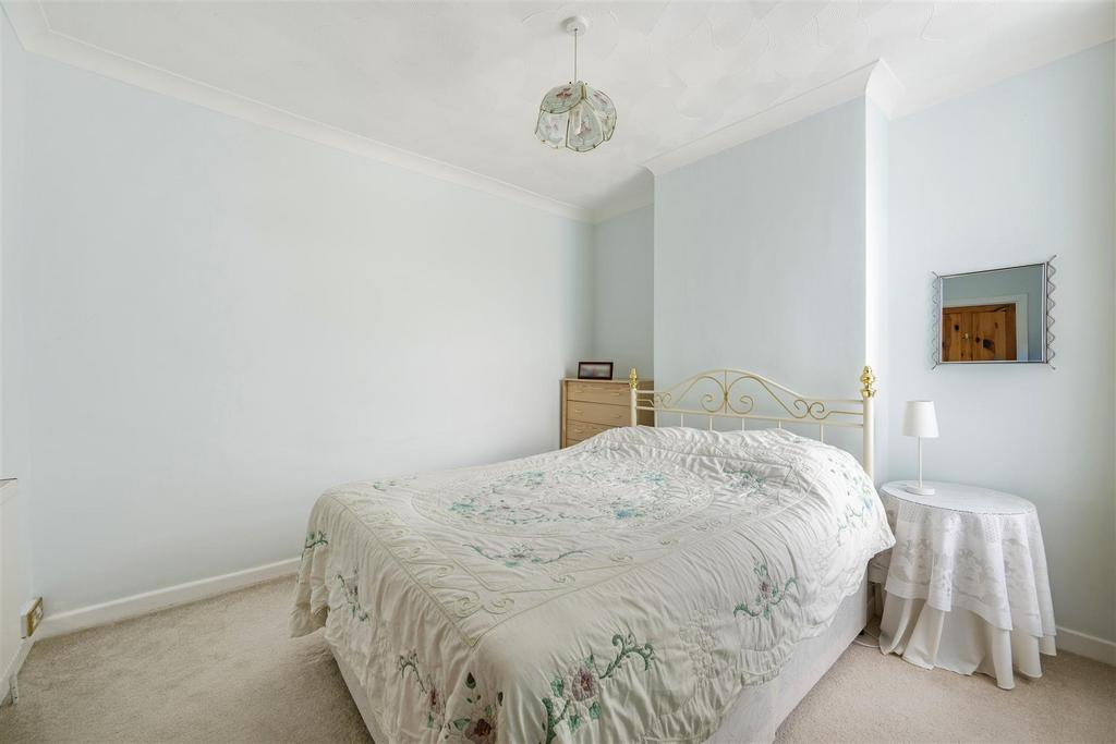 Bedroom 2.jpg