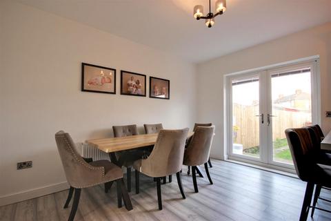 3 bedroom terraced house for sale, Bricknell Avenue, Hull