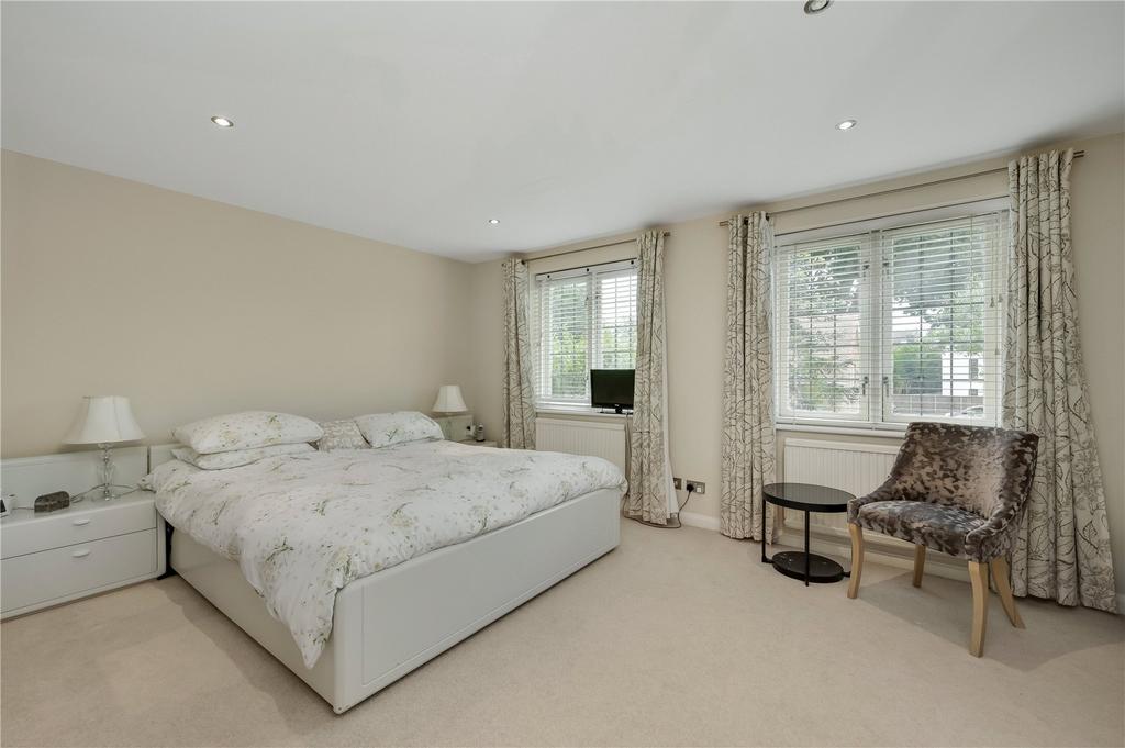 Main Bedroom