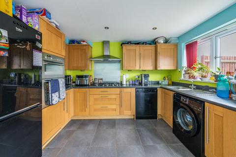 undefined, Walnut Lane, Didcot OX11