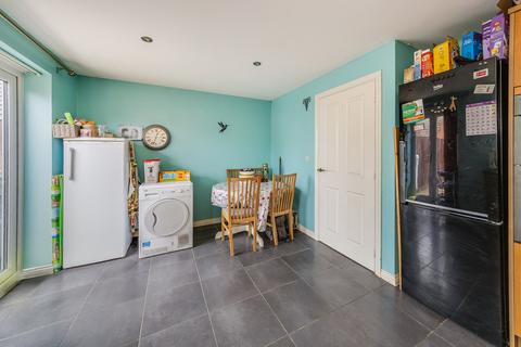 undefined, Walnut Lane, Didcot OX11