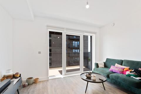 1 bedroom apartment to rent, Millet Place, Pontoon Dock London E16