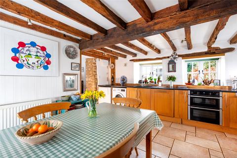 4 bedroom end of terrace house for sale, Main Street, Tingewick, Buckinghamshire, MK18