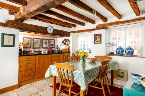 4 bedroom end of terrace house for sale, Main Street, Tingewick, Buckinghamshire, MK18