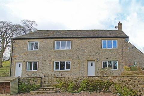 4 bedroom detached house to rent, Farther Fence End Farmhouse, Thornton-in-Craven, Nr Skipton, BD23