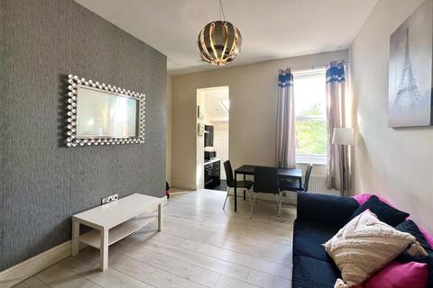 3 bedroom house to rent, Trewhitt Rd, Newcastle Upon Tyne